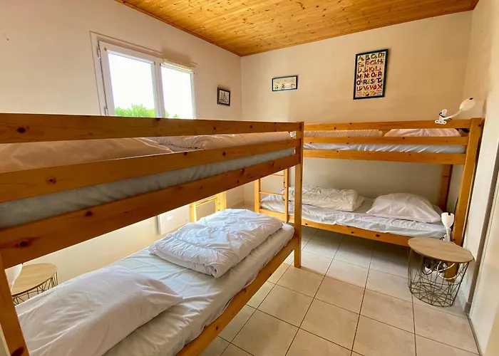 Maison Familiale Ideale : Proche Et Centre, Calme, Terrasse, 8 Pers, Wifi, Garage - Fr-1-231-275 Feriehus