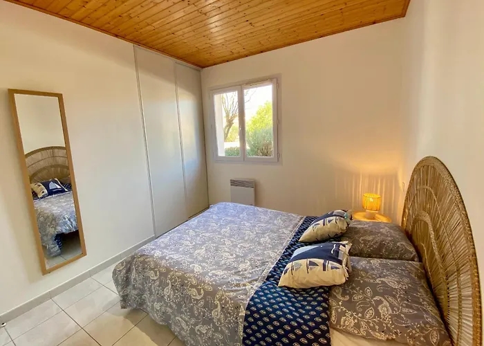 Nyaraló Maison Familiale Ideale : Proche Et Centre, Calme, Terrasse, 8 Pers, Wifi, Garage - Fr-1-231-275 *